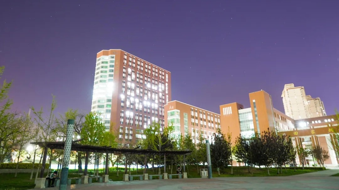 点击关灯，这样的交大格外美丽！