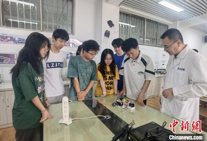 【中国新闻网】甘肃高校探路“以创为梯”育人 解锁学生综合创新力